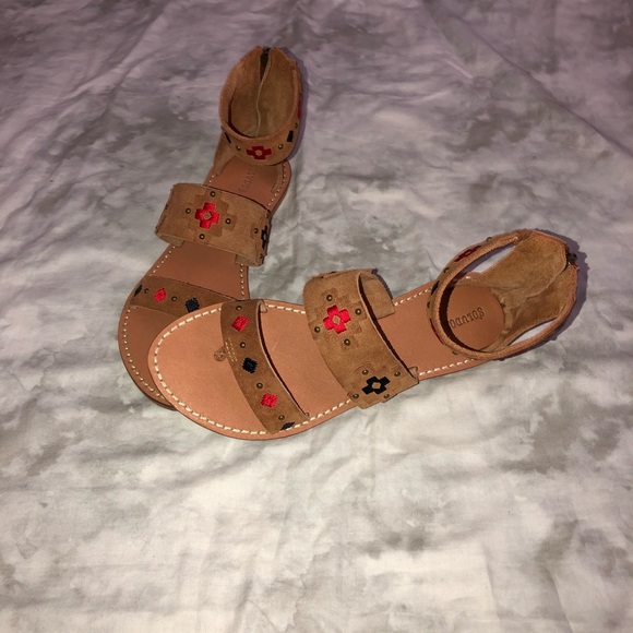 NWOB Soludos Western Embroidered Strap Sandals - Picture 7 of 8